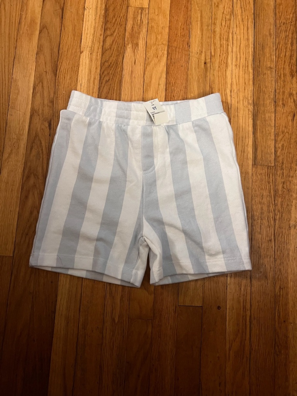 Grayson Mini 5T Striped shorts nwt